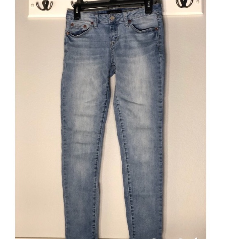 Light Washed Jeans